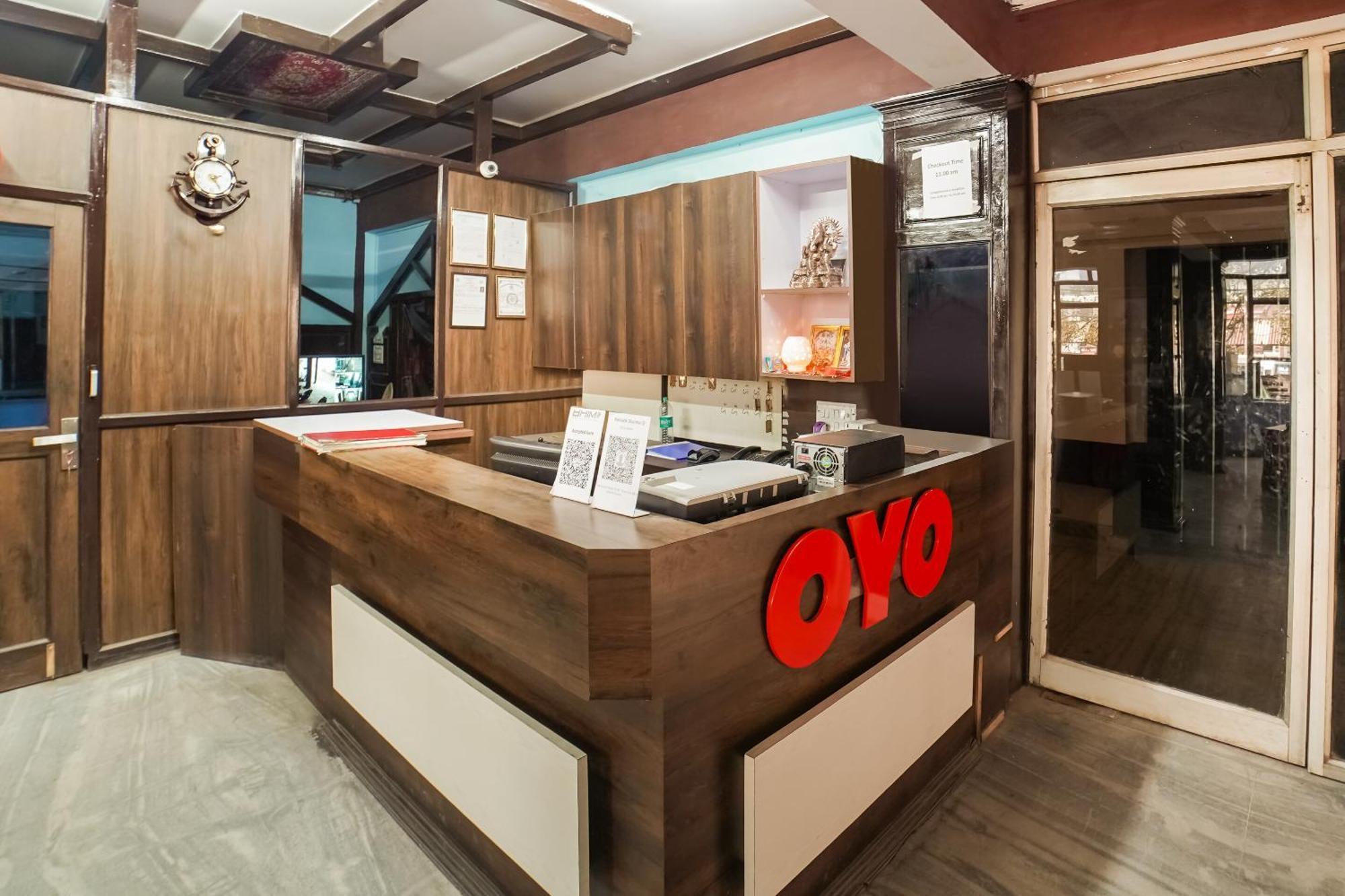 Oyo Hotel Konark Inn Барели Экстерьер фото
